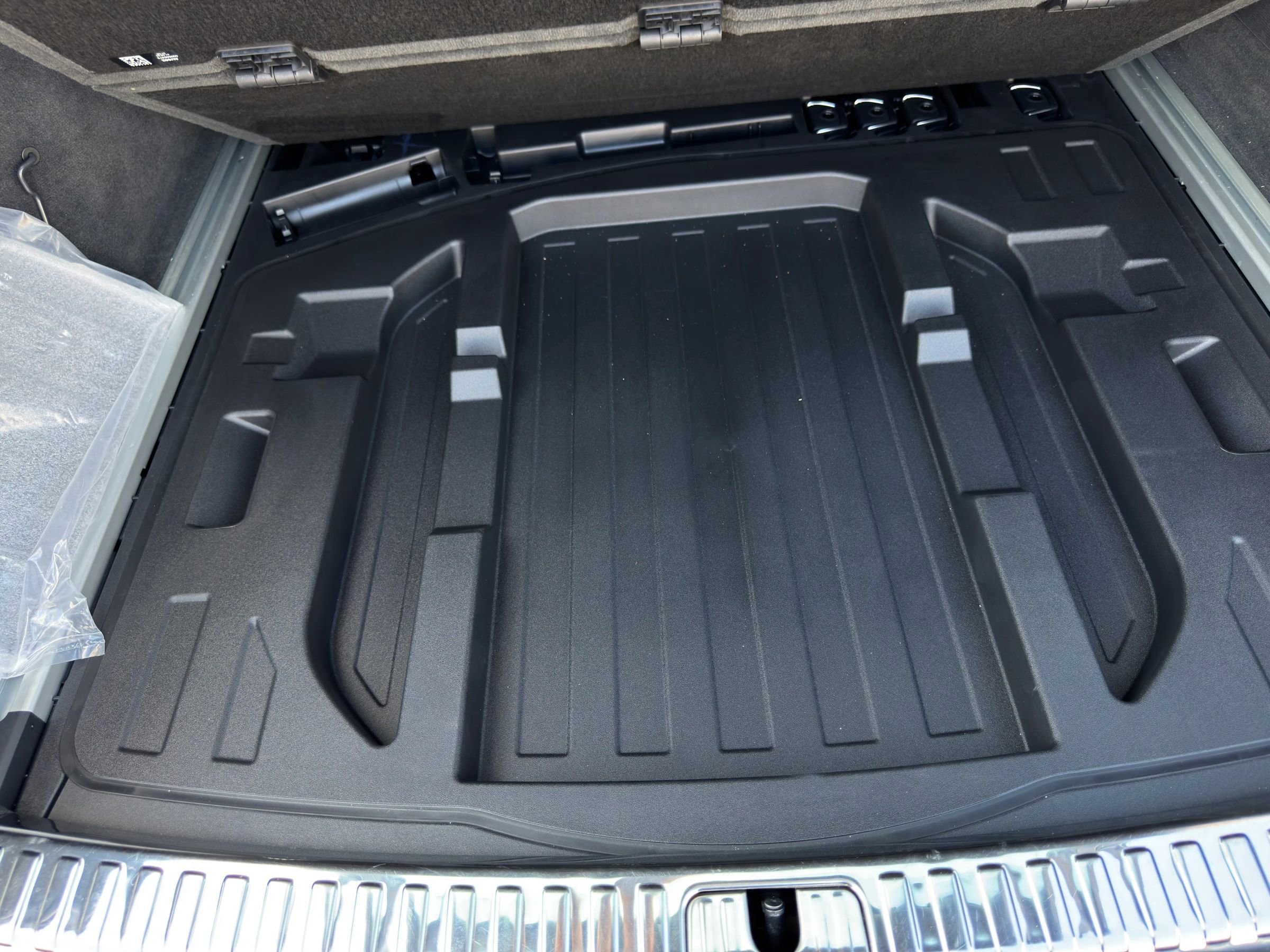 Used 2023 Audi RS 6 w/ Carbon Optic Package image 38