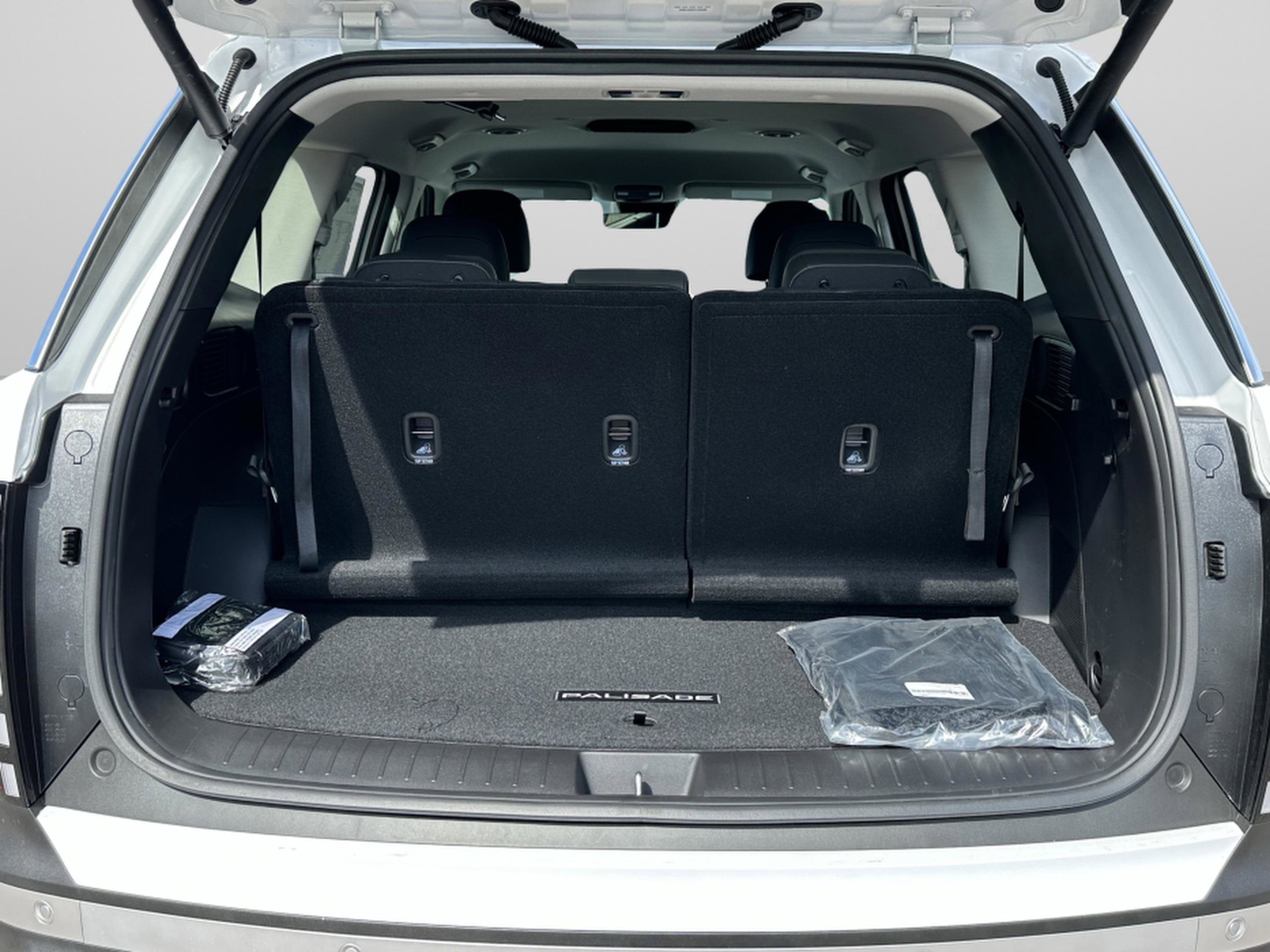 New 2026 Hyundai Palisade SEL FWD image 6