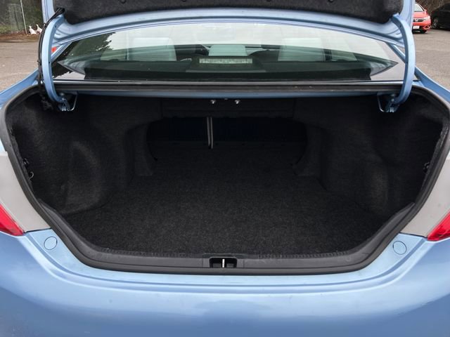 Used 2012 Toyota Camry LE FWD image 16