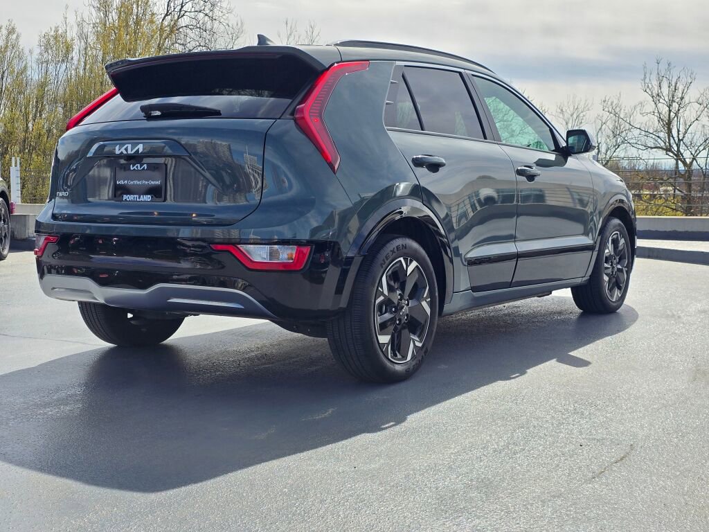 Used 2023 Kia Niro Wind w/ Wind Preserve Package FWD image 4