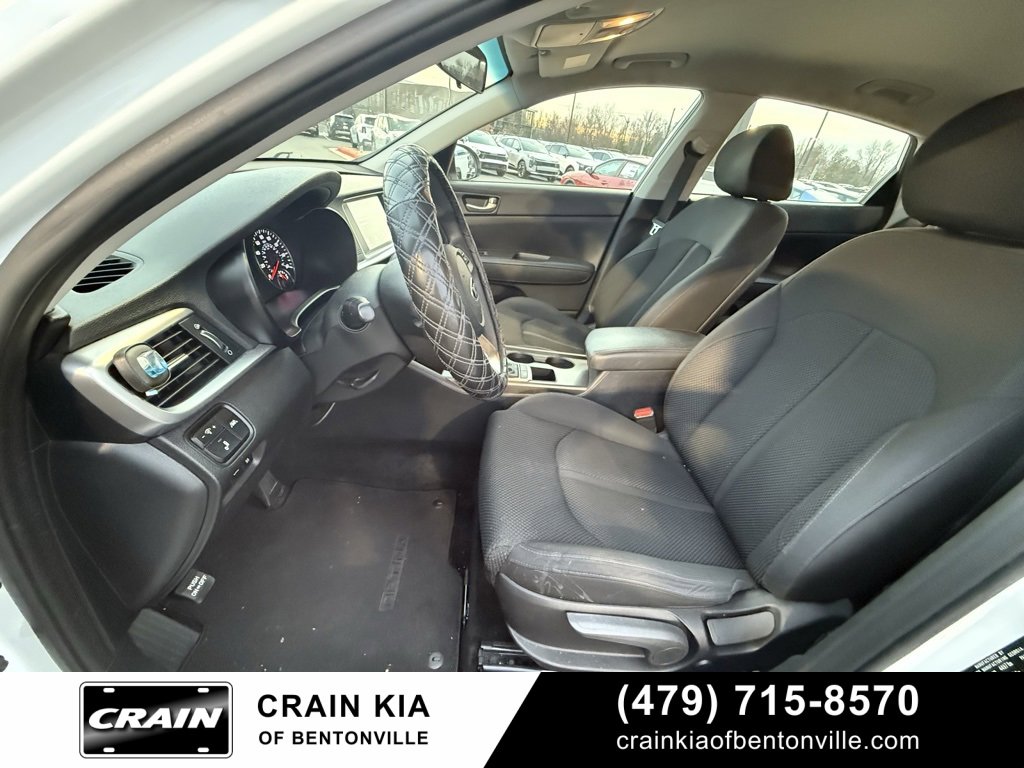 Used 2019 Kia Optima LX image 21