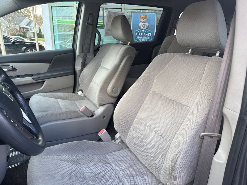 Used 2014 Honda Odyssey LX image 13
