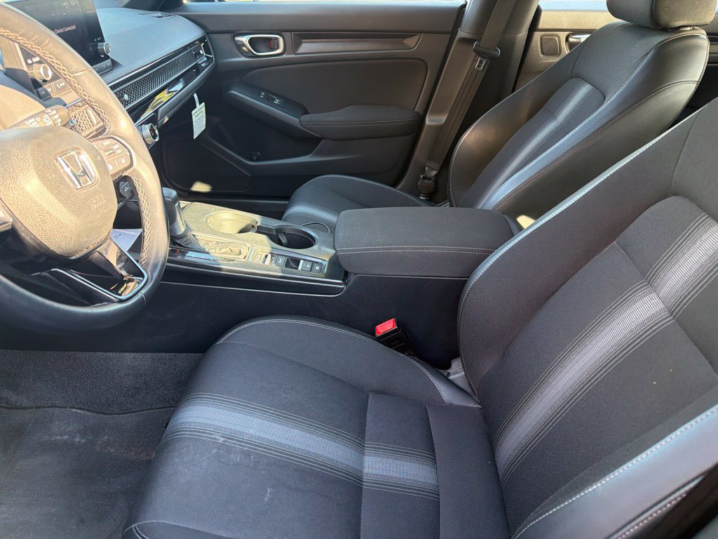Used 2025 Honda Civic Sport image 14