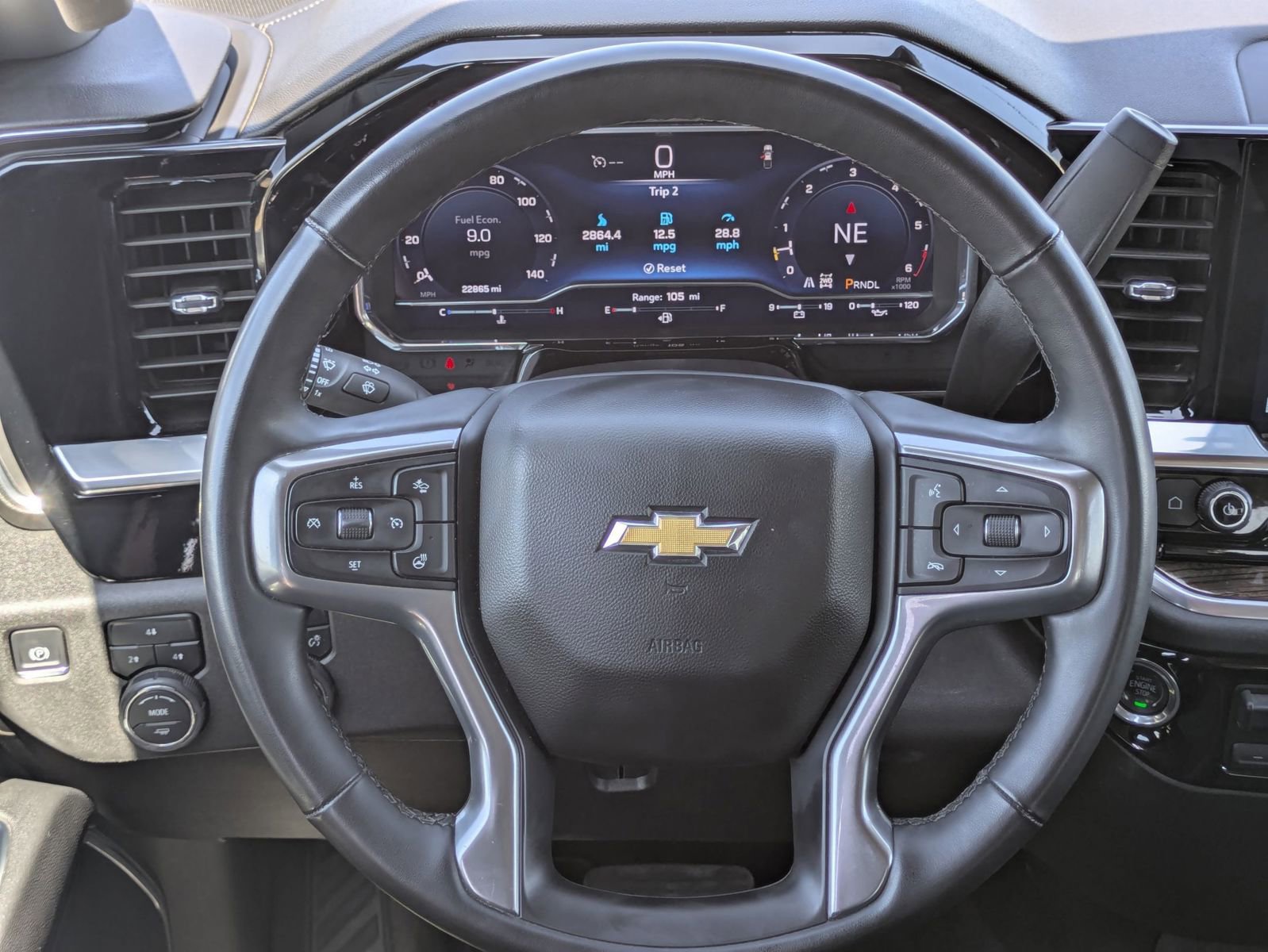 Used 2025 Chevrolet Silverado 2500 LT w/ Convenience Package AWD/4WD image 16