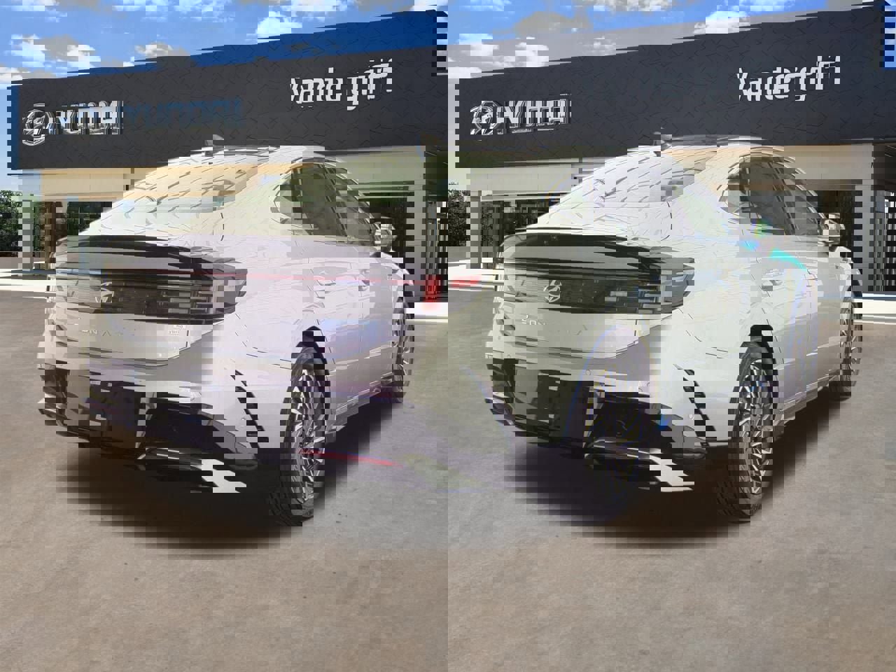 Certified 2026 Hyundai Sonata Limited image 4