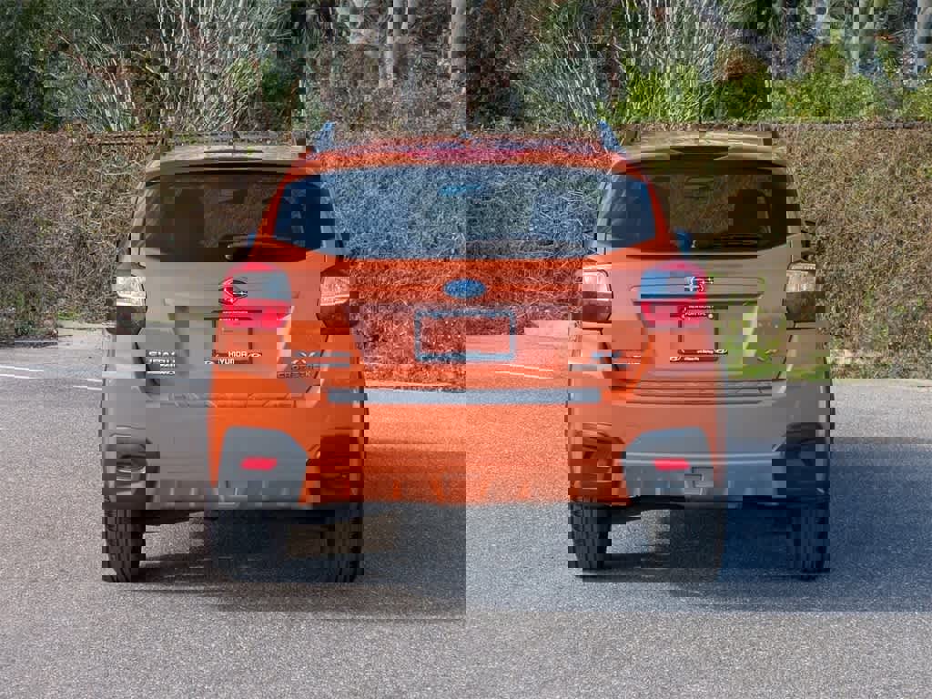 Used 2014 Subaru Crosstrek 2.0i Premium w/ Moonroof Package image 4