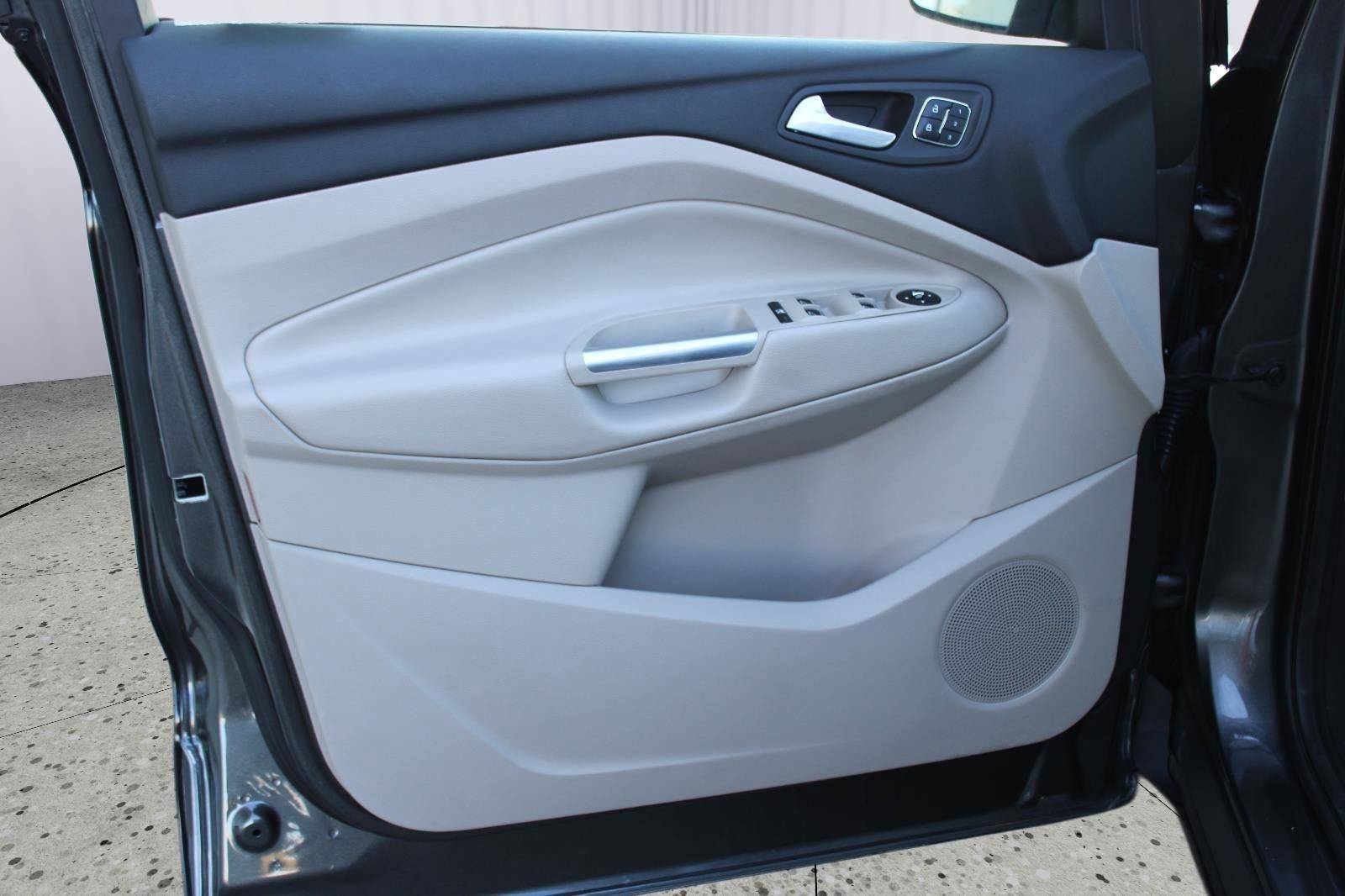 Used 2015 Ford Escape Titanium w/ Equipment Group 301A image 44