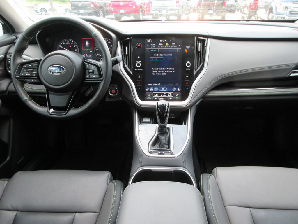 Used 2025 Subaru Outback Onyx Edition AWD/4WD image 16