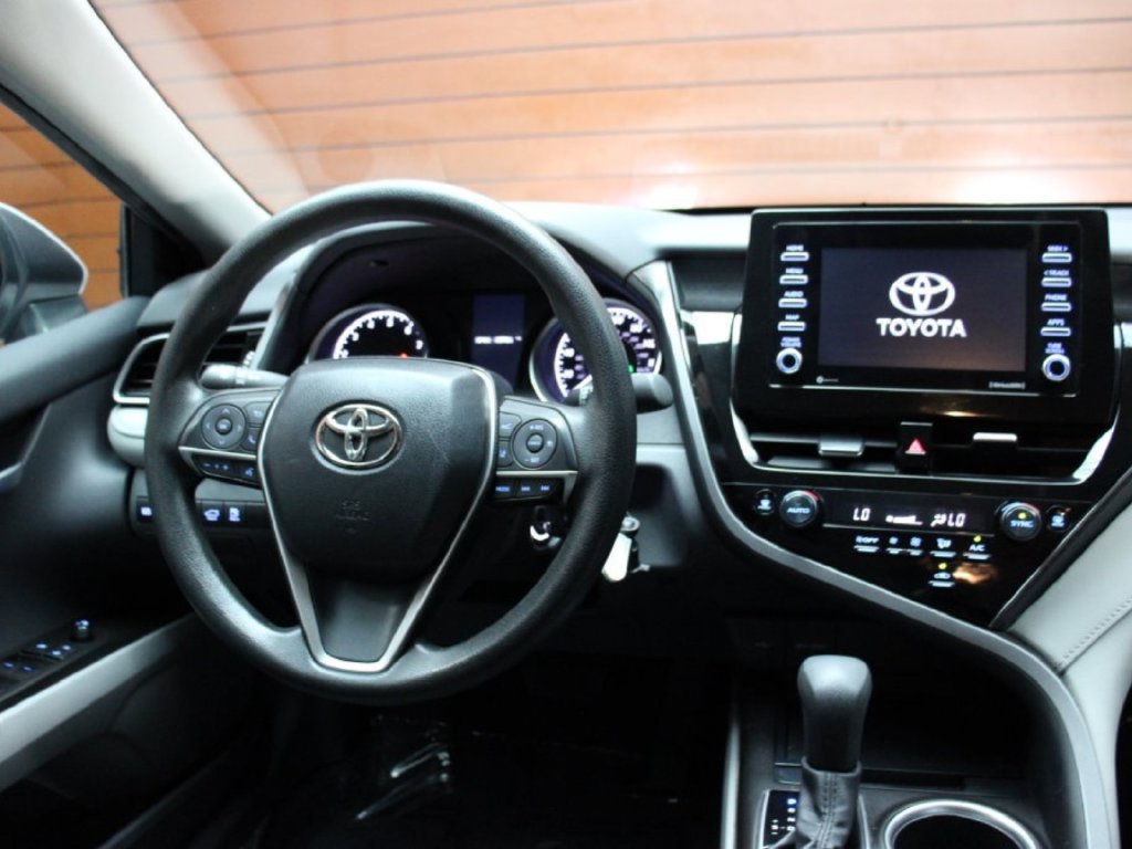 Used 2024 Toyota Camry LE FWD image 9