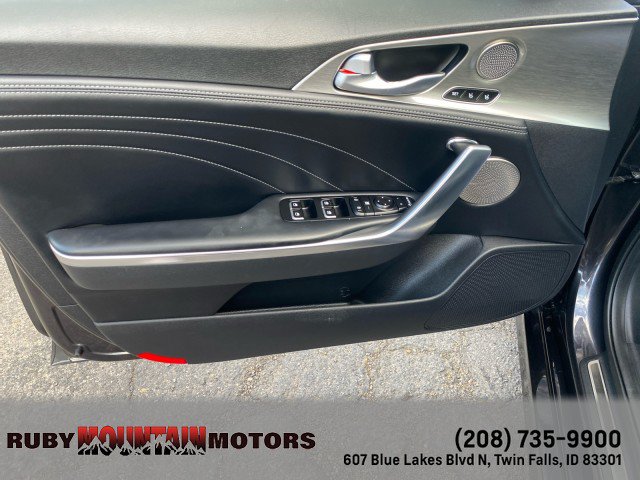 Used 2023 Kia Stinger GT2 AWD/4WD image 12
