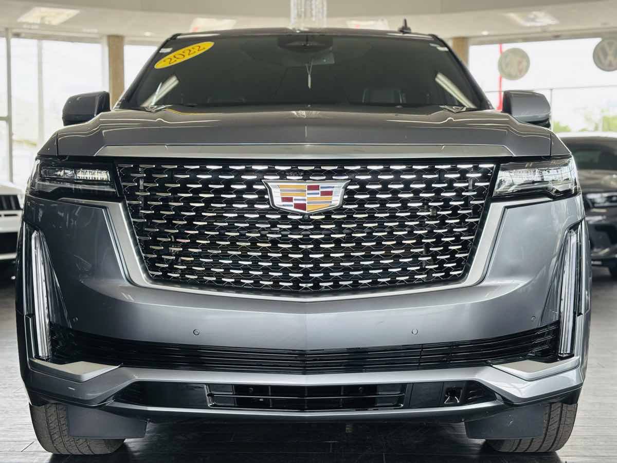 Used 2022 Cadillac Escalade Luxury AWD/4WD image 18