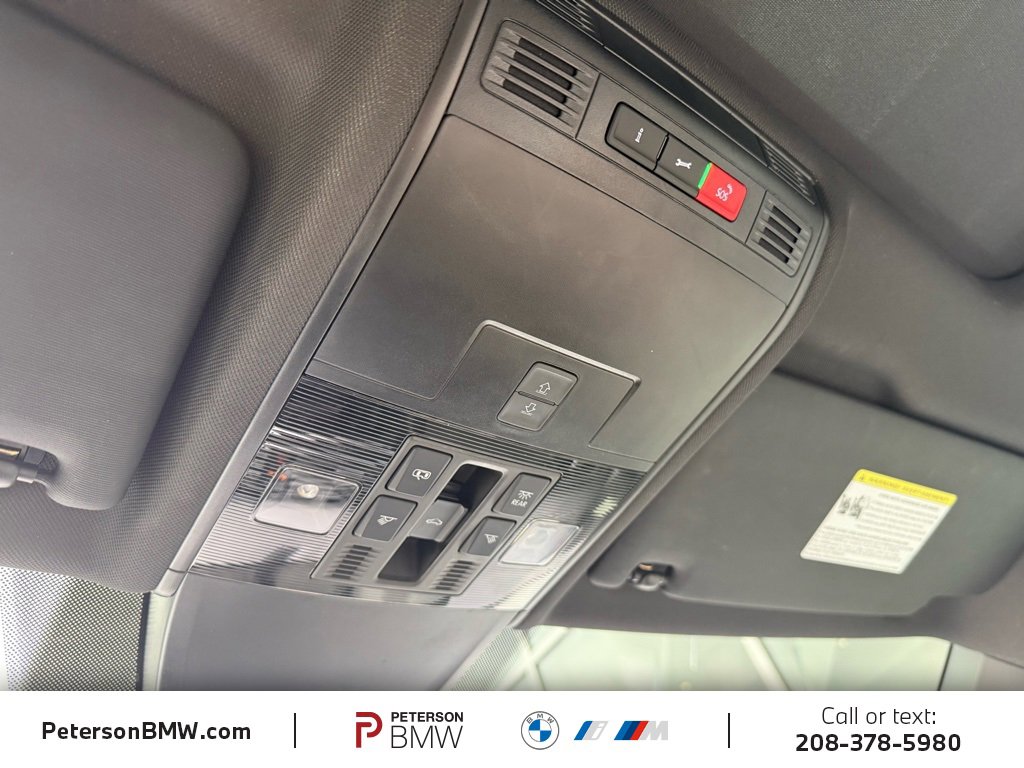 Used 2023 Volkswagen Tiguan SE R-Line image 33