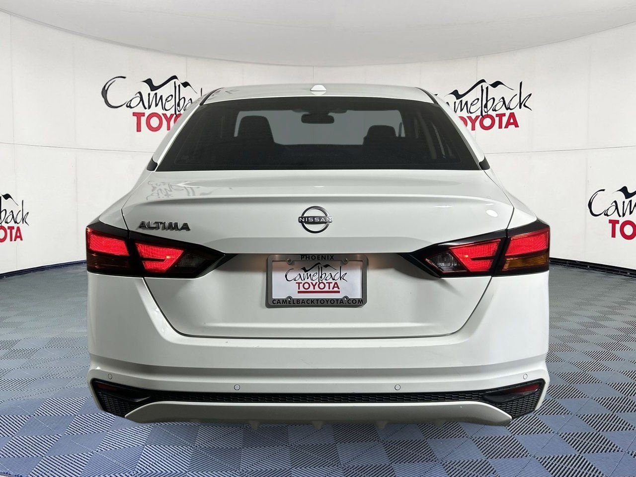 Used 2025 Nissan Altima 2.5 SV image 6