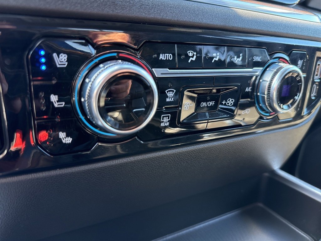 Used 2023 GMC Sierra 1500 SLT w/ SLT Premium Package image 29