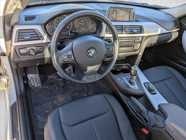 Used 2016 BMW 320i Sedan image 10