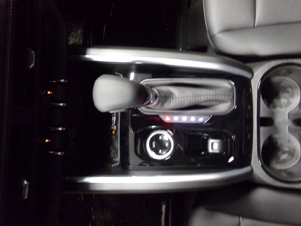 New 2026 Chevrolet Colorado LT w/ LT Convenience Package image 18