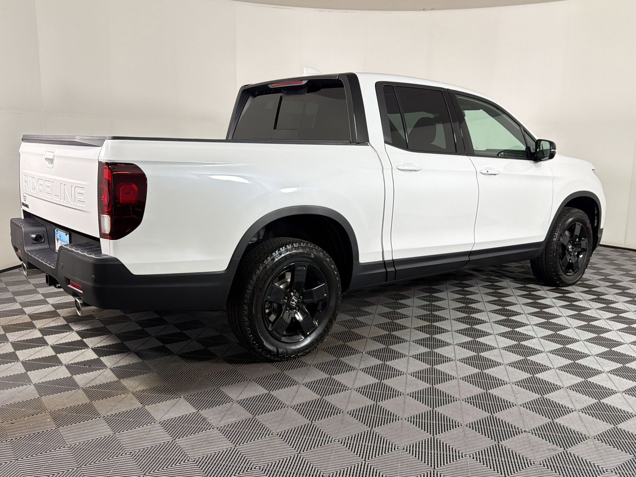 New 2026 Honda Ridgeline Black Edition image 7