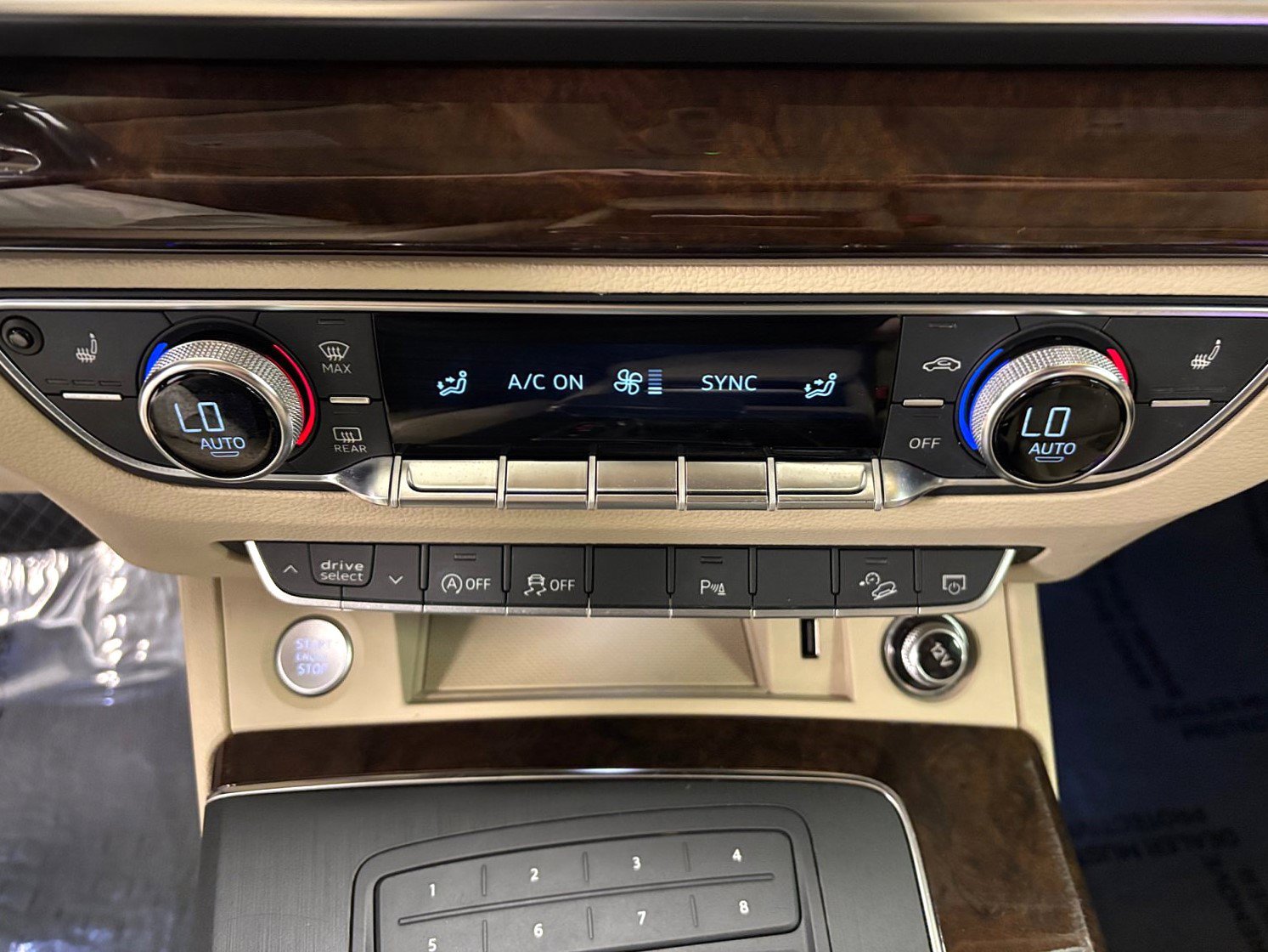 Used 2020 Audi Q5 2.0T Premium w/ Convenience Package AWD/4WD image 26