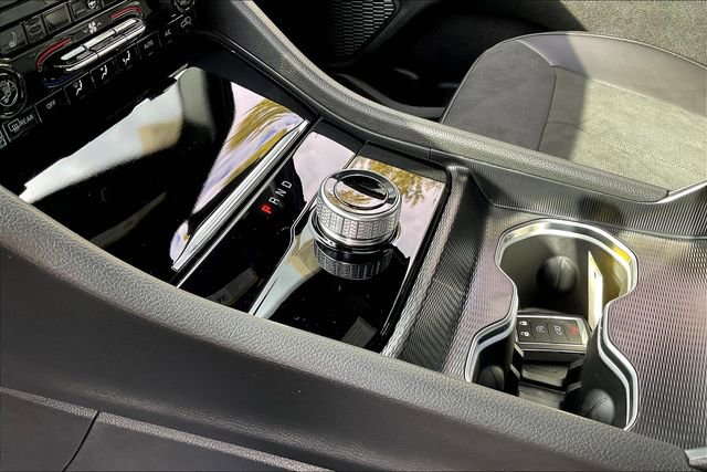 New 2025 Jeep Grand Cherokee L Altitude image 9