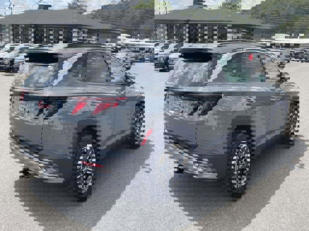 New 2026 Hyundai Tucson SEL image 3