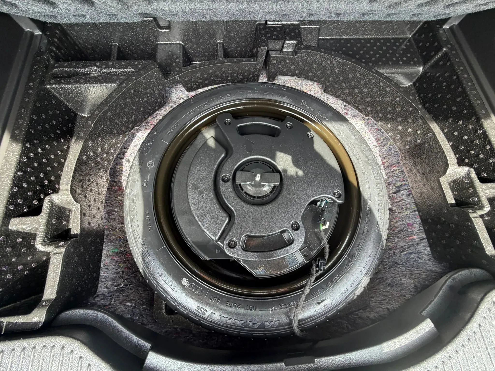 Used 2014 Buick Encore FWD image 31