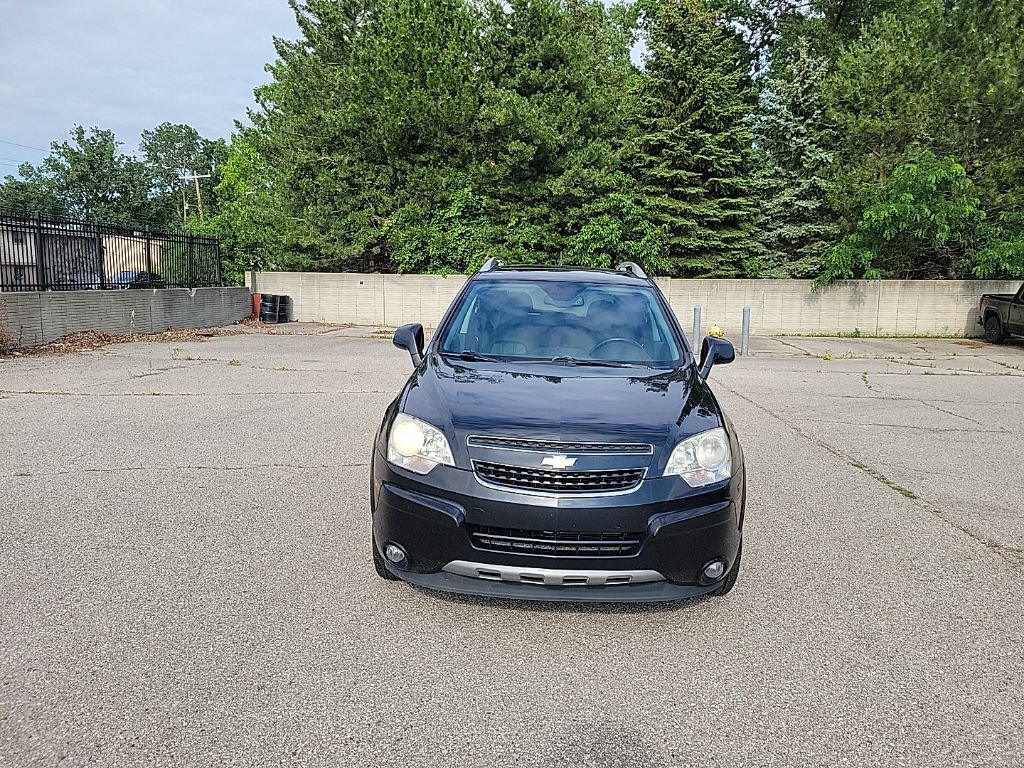 Used 2014 Chevrolet Captiva Sport LT w/ Convenience Package FWD image 3
