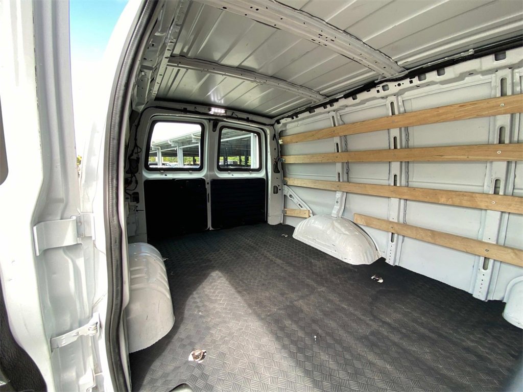 Used 2023 Chevrolet Express 2500 w/ Driver Convenience Package image 12