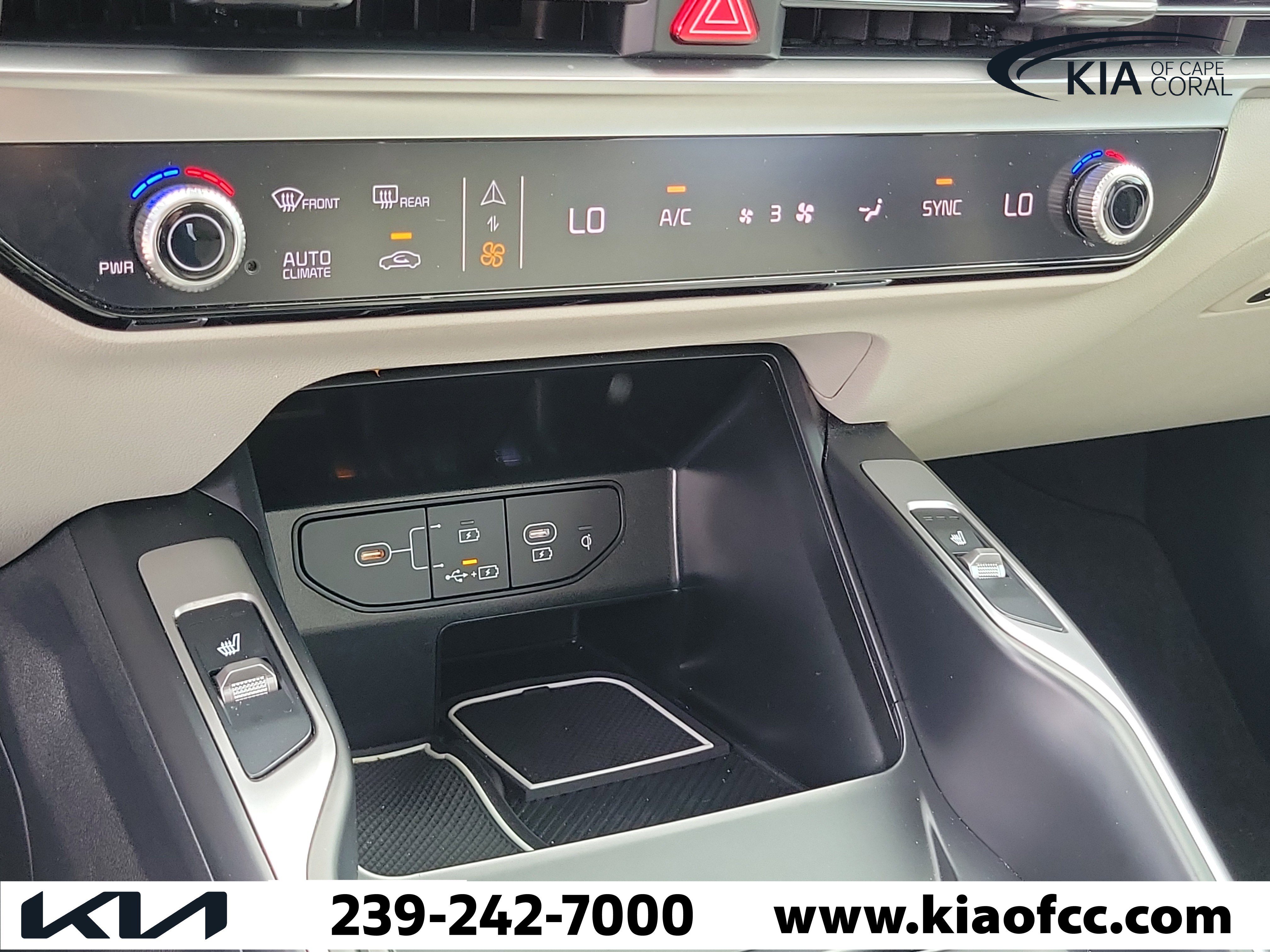 Used 2025 Kia Sorento S w/ Panoramic Sunroof Package FWD image 27