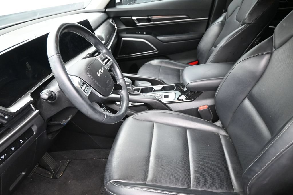 Used 2024 Kia Telluride LX FWD image 12