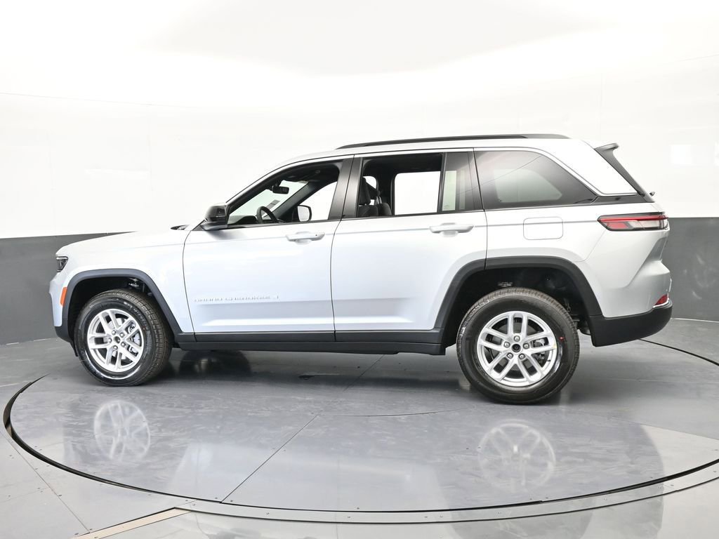 New 2026 Jeep Grand Cherokee Laredo X image 3