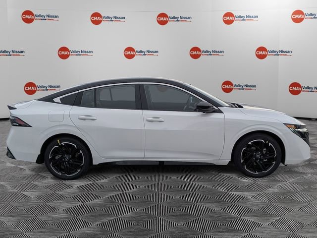 New 2026 Nissan Sentra SR w/ SR Premium Package FWD image 4