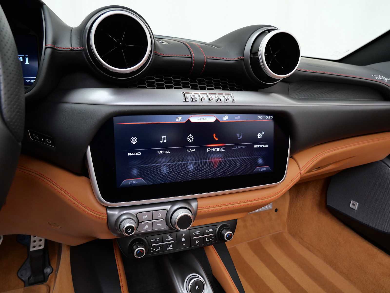 Certified 2022 Ferrari Portofino M image 25