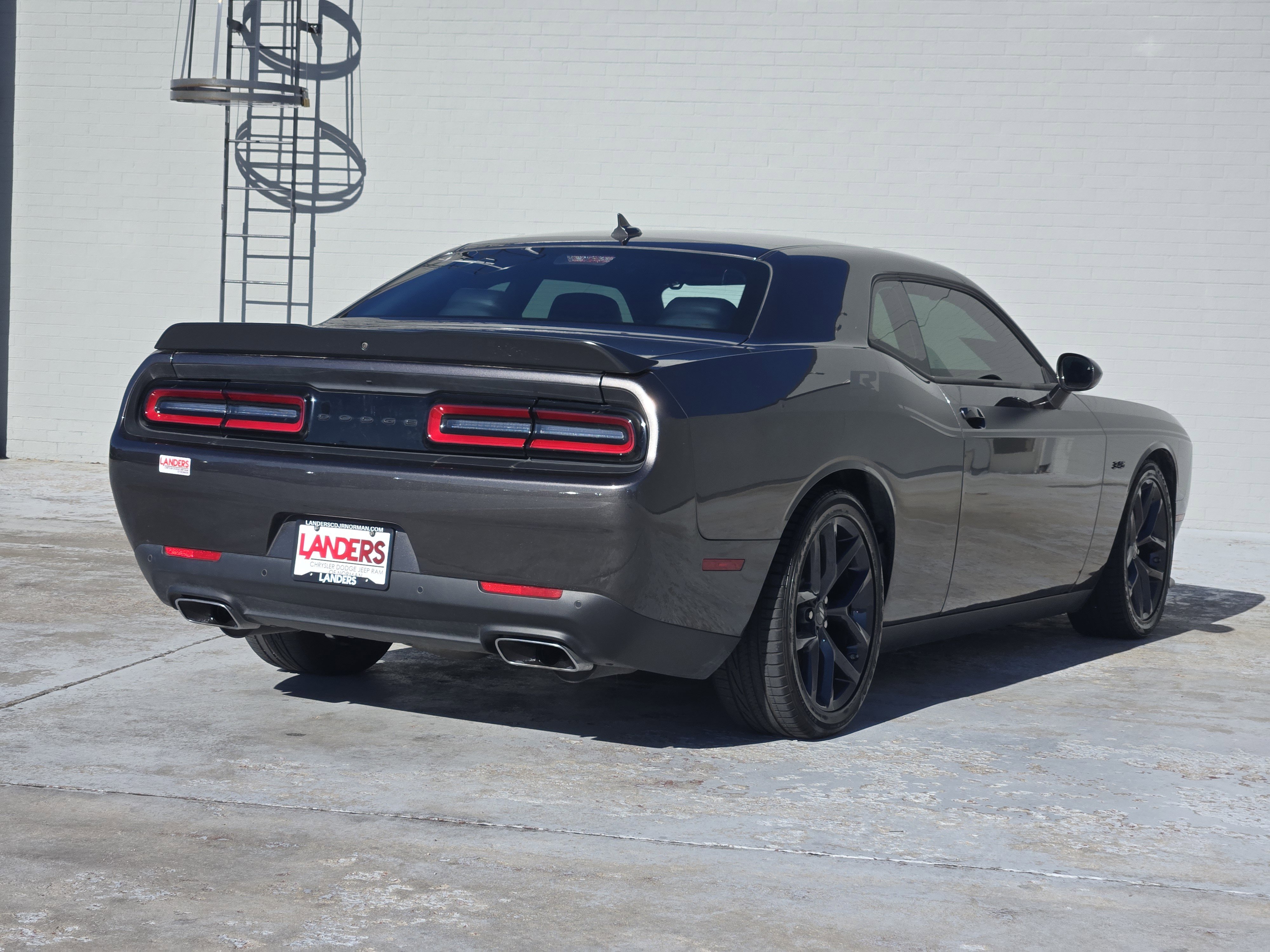 Used 2023 Dodge Challenger R/T w/ Plus Package image 8