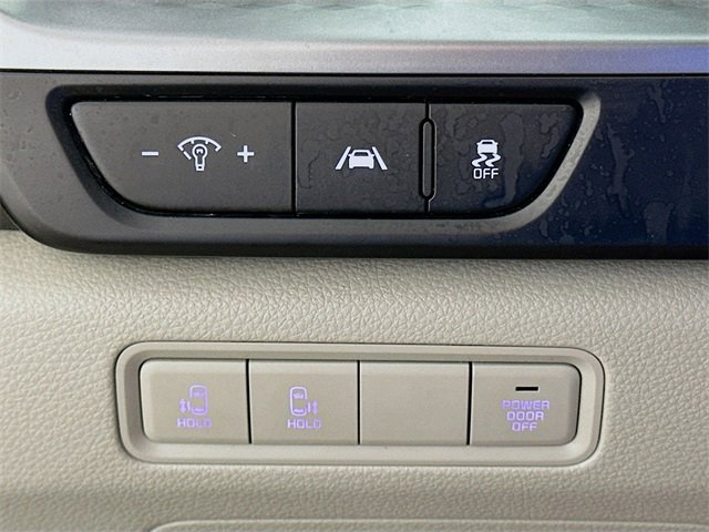 Used 2024 Kia Carnival LX image 21