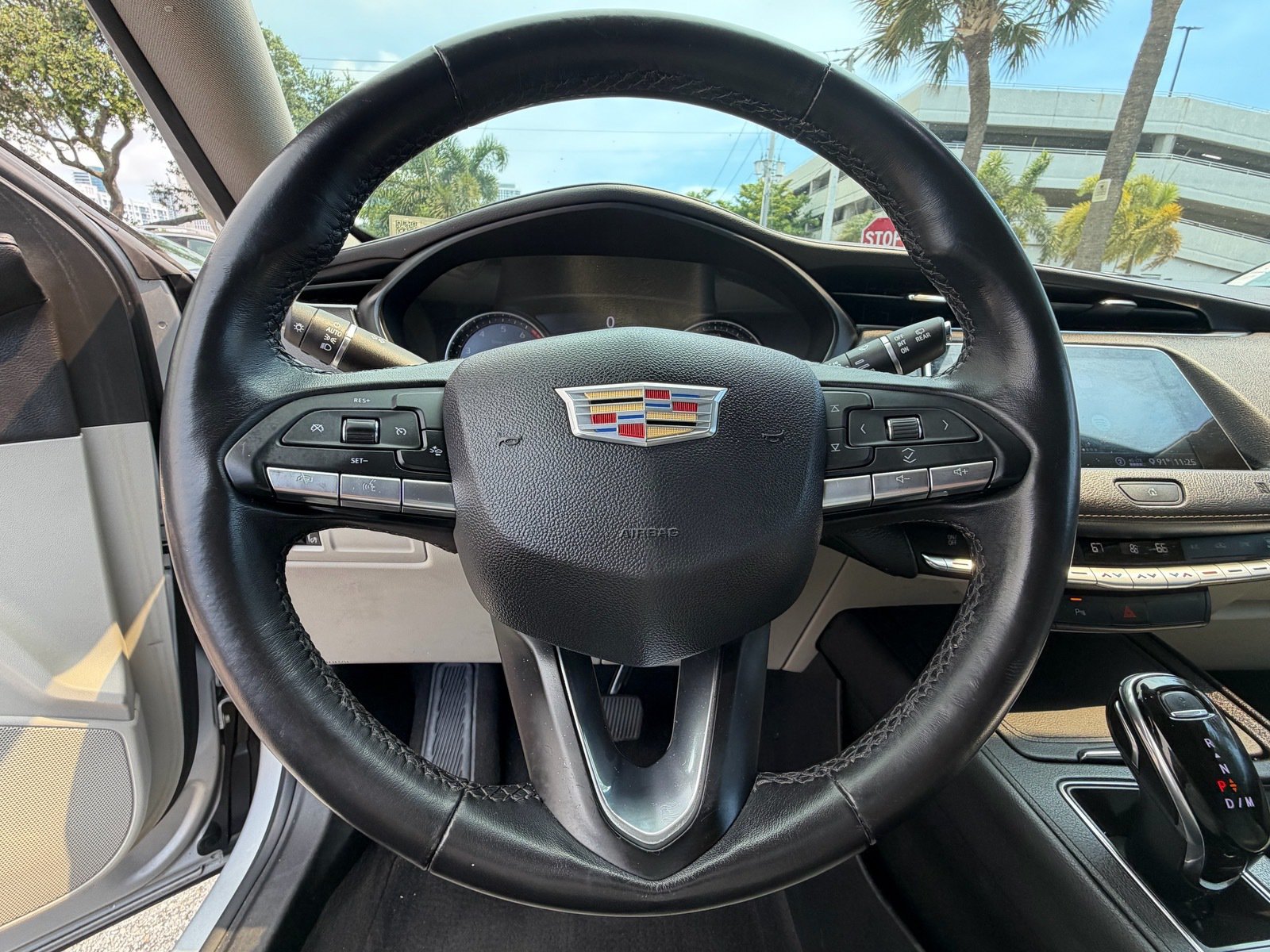 Used 2020 Cadillac XT4 Luxury FWD image 23