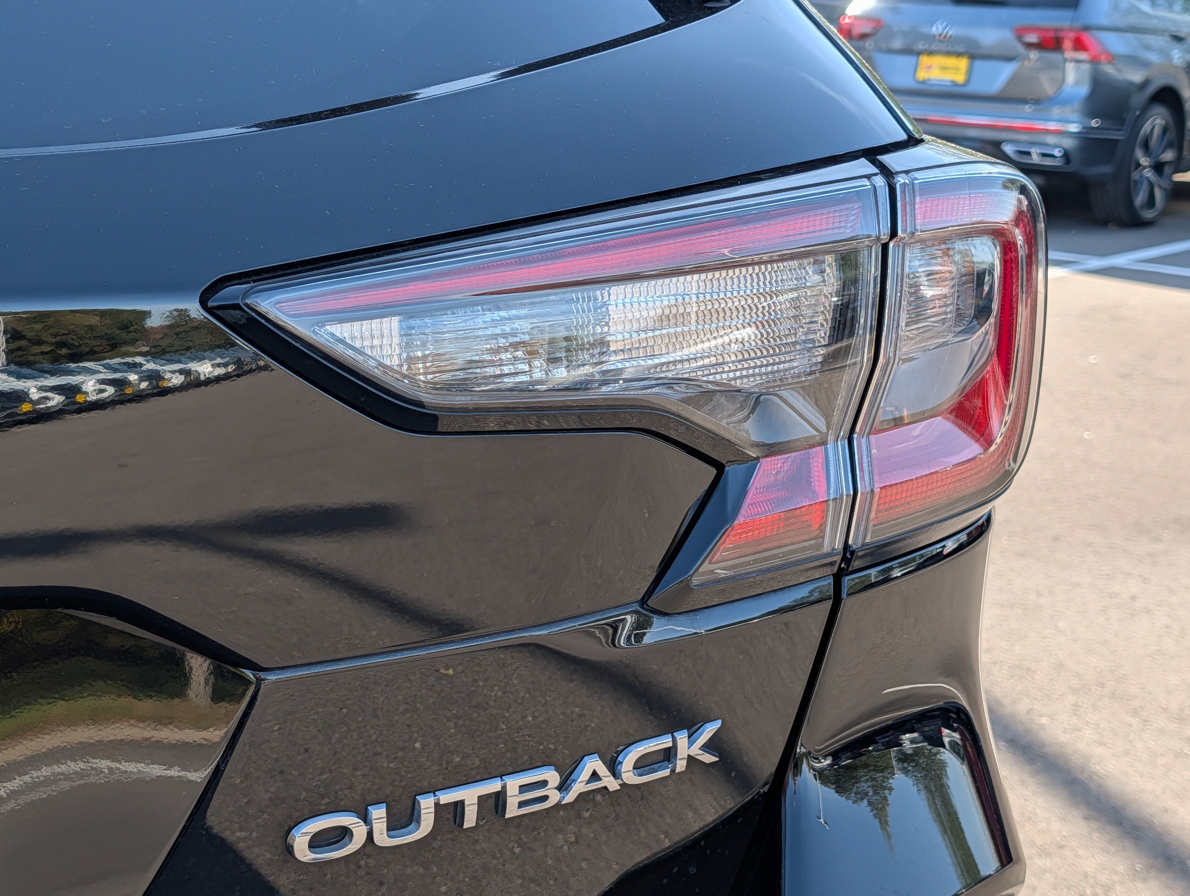 Used 2020 Subaru Outback Premium AWD/4WD image 17