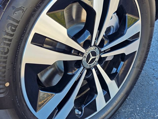 New 2026 Mercedes-Benz GLB 250 4MATIC image 5
