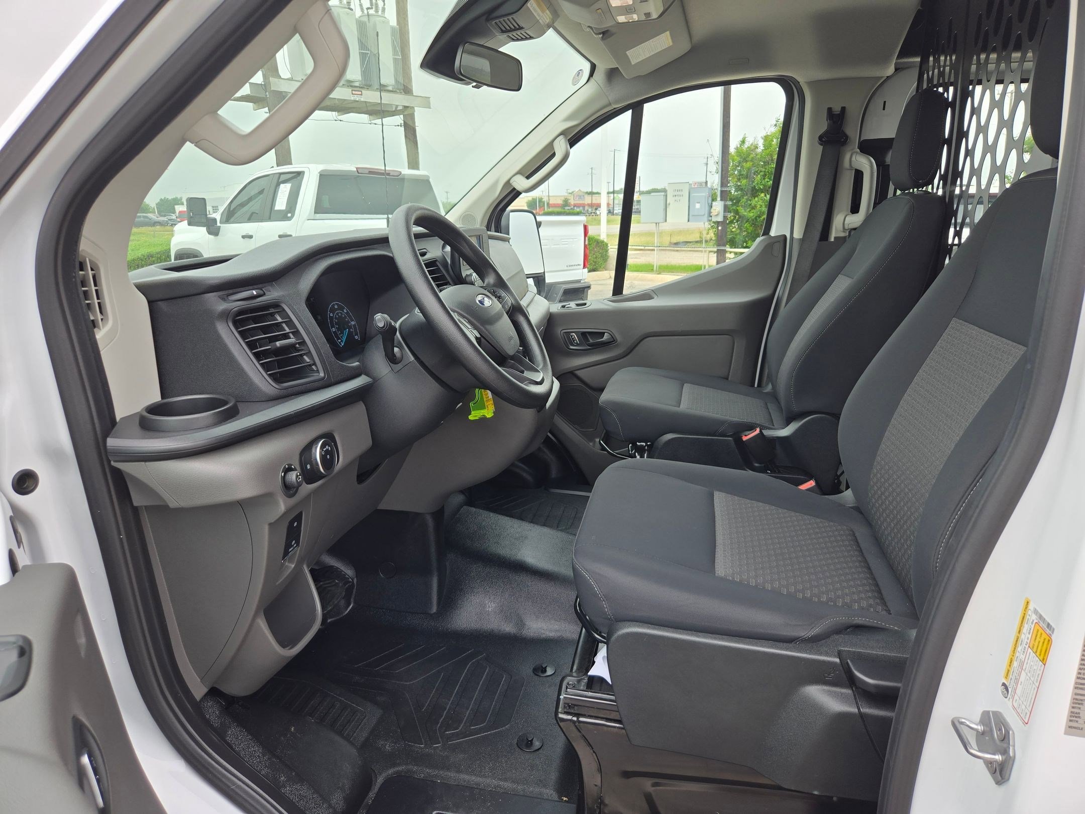 Used 2025 Ford Transit 250 Low Roof w/ Exterior Upgrade Package RWD image 9