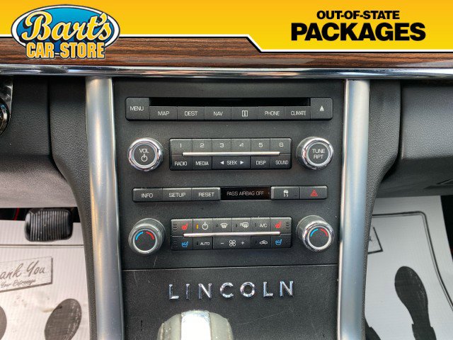 Used 2009 Lincoln MKS AWD image 30