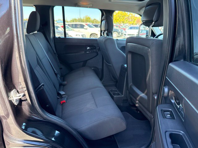 Used 2011 Jeep Liberty Sport AWD/4WD image 16