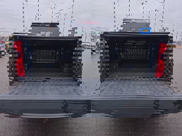 Used 2022 Chevrolet Silverado 1500 LT image 13