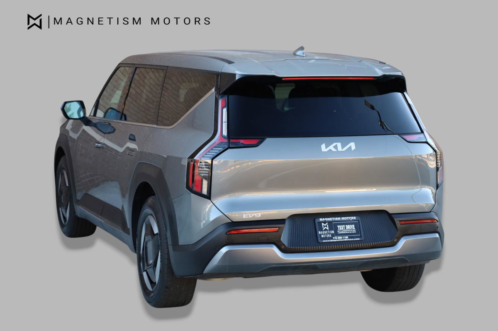 Used 2024 Kia EV9 Light Long Range RWD image 7