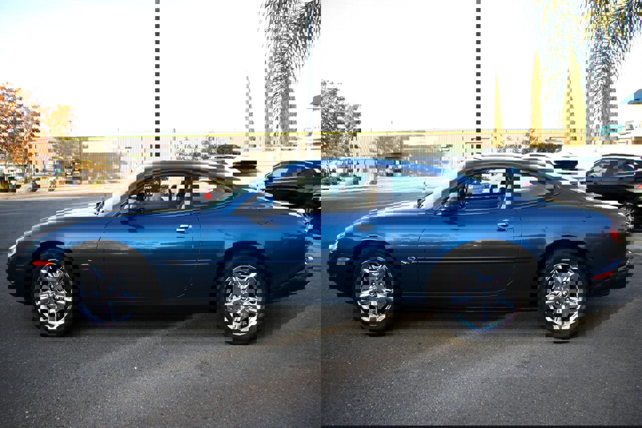 Used 1998 Jaguar XK8 Coupe image 8