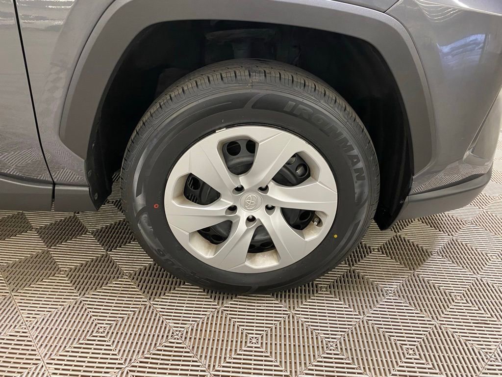 Used 2024 Toyota RAV4 LE image 2