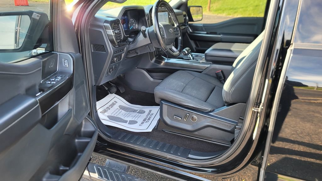 Used 2021 Ford F150 XLT w/ Equipment Group 302A High image 18