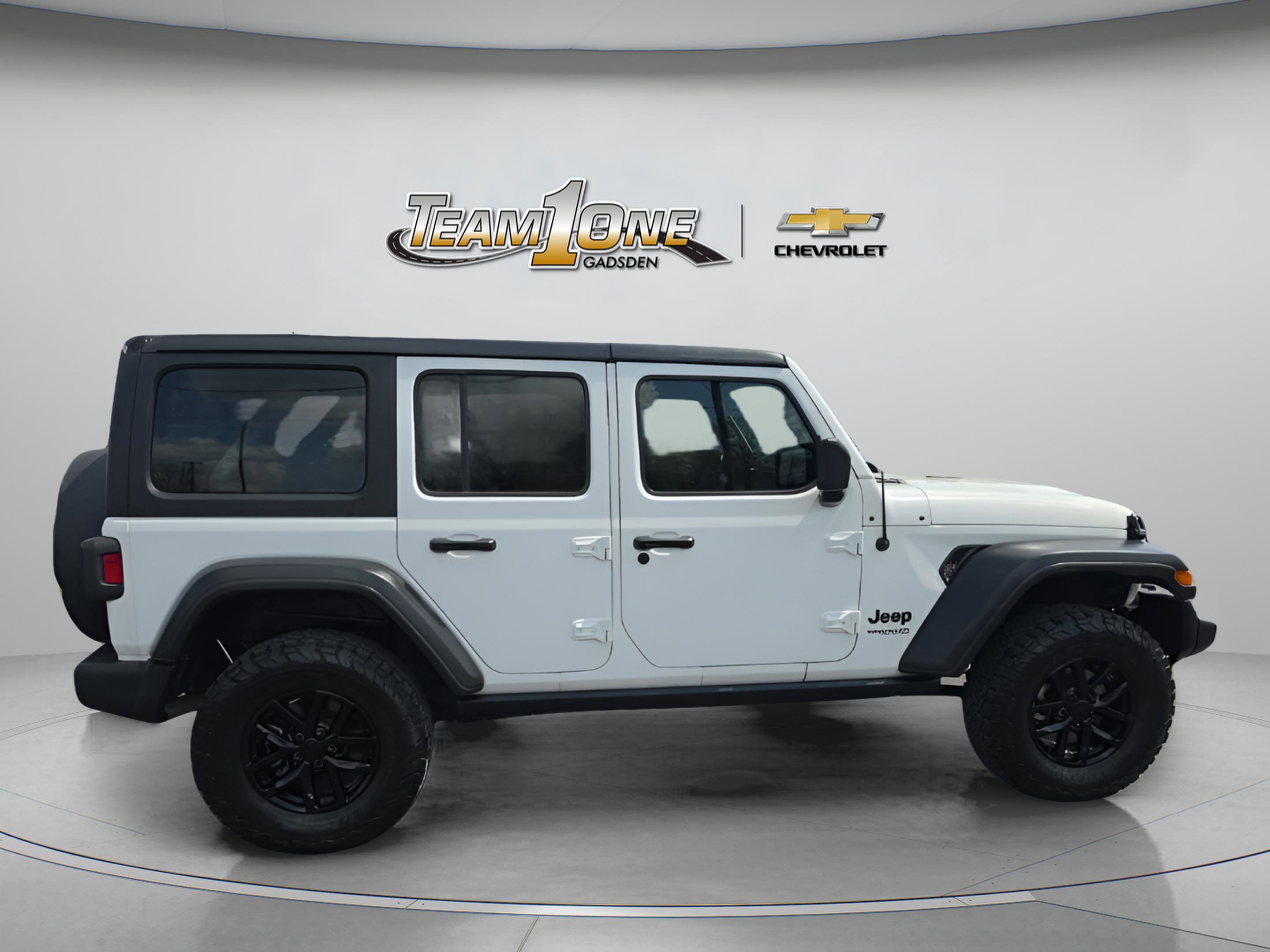 Used 2020 Jeep Wrangler Unlimited Sport image 9
