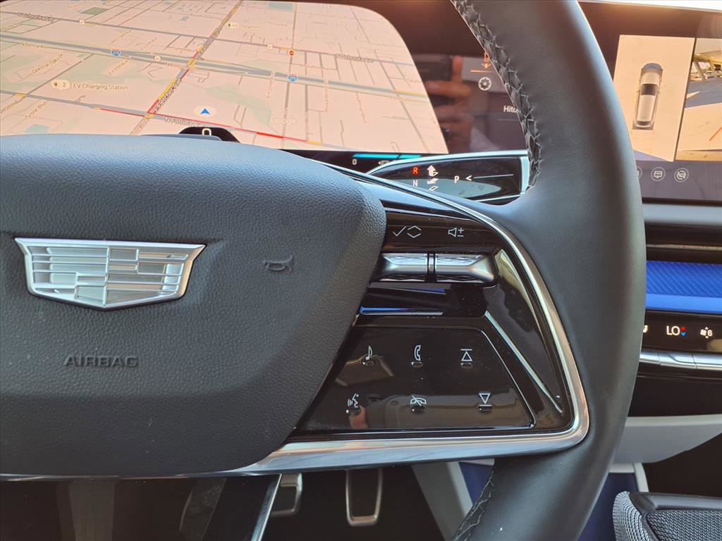 Certified 2025 Cadillac Optiq Sport 2 AWD/4WD image 24