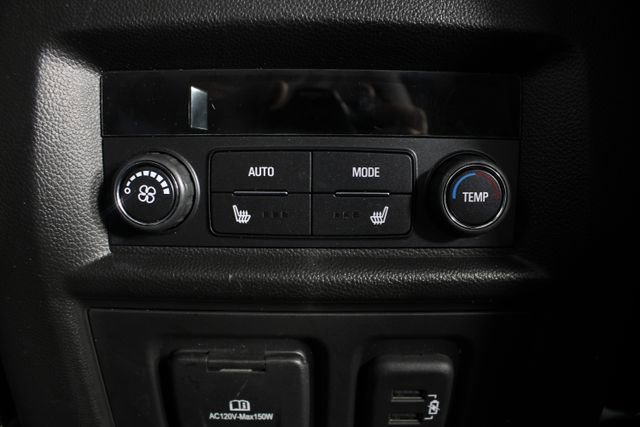 Used 2023 Chevrolet Traverse Premier image 23