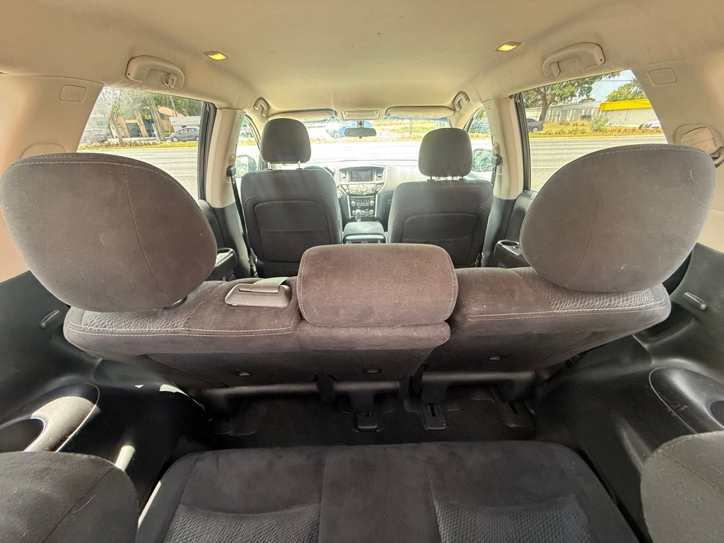 Used 2014 Nissan Pathfinder SV FWD image 10