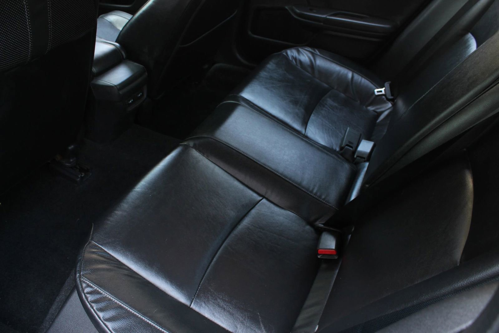 Used 2016 Honda Civic Touring image 18